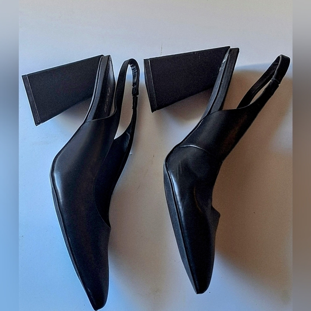NWOT Bar III Pointed Toe Leather Novelty Triangular Stack Heel Shoes - Picture 7 of 13